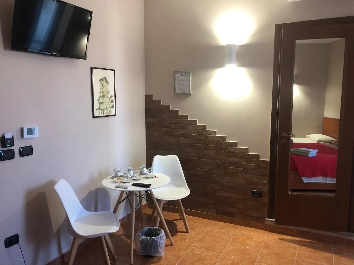Aurora Rooms Lecce