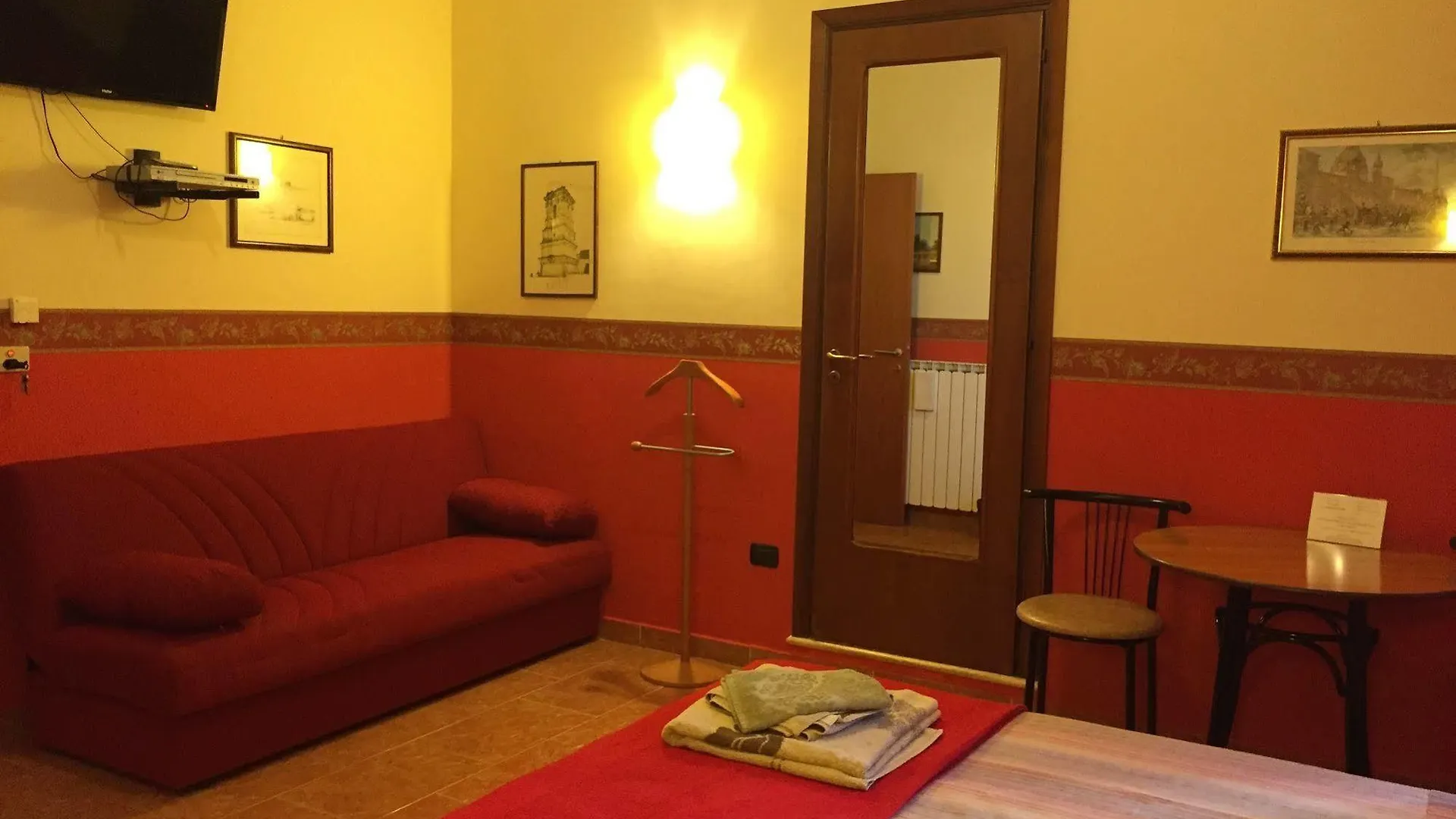 Aurora Rooms Lecce 4*,  Italy