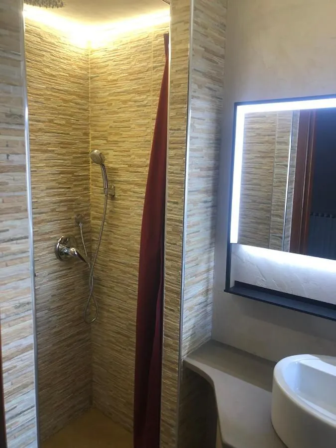 Aurora Rooms Lecce 4*,  Italien
