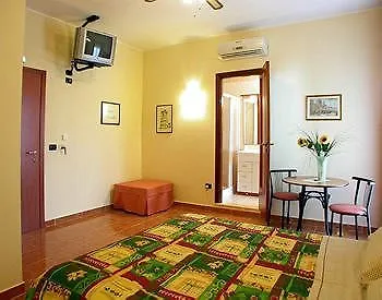 Bed & Breakfast Aurora Rooms Lecce